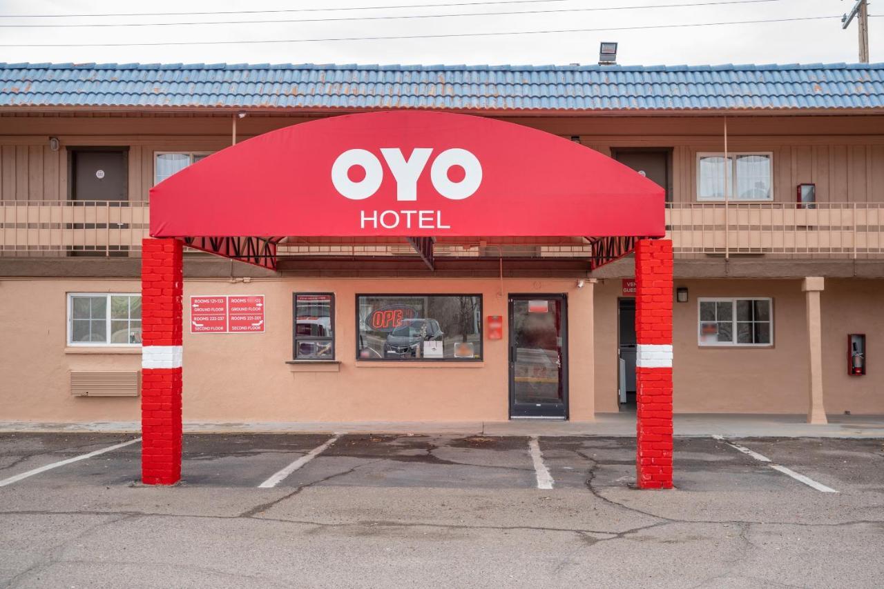 Oyo Hotel Globe / Miami Az - Highway 60 Dış mekan fotoğraf