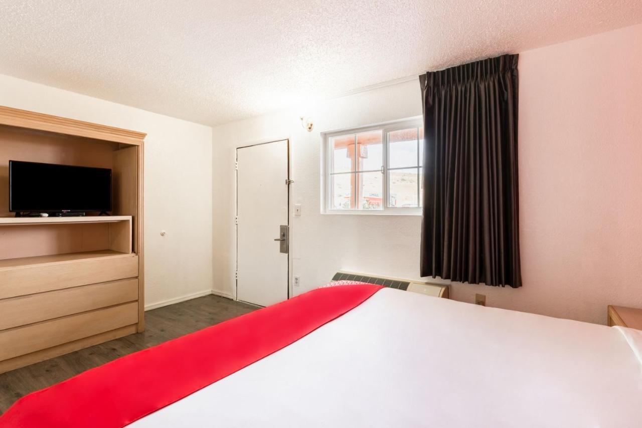 Oyo Hotel Globe / Miami Az - Highway 60 Dış mekan fotoğraf