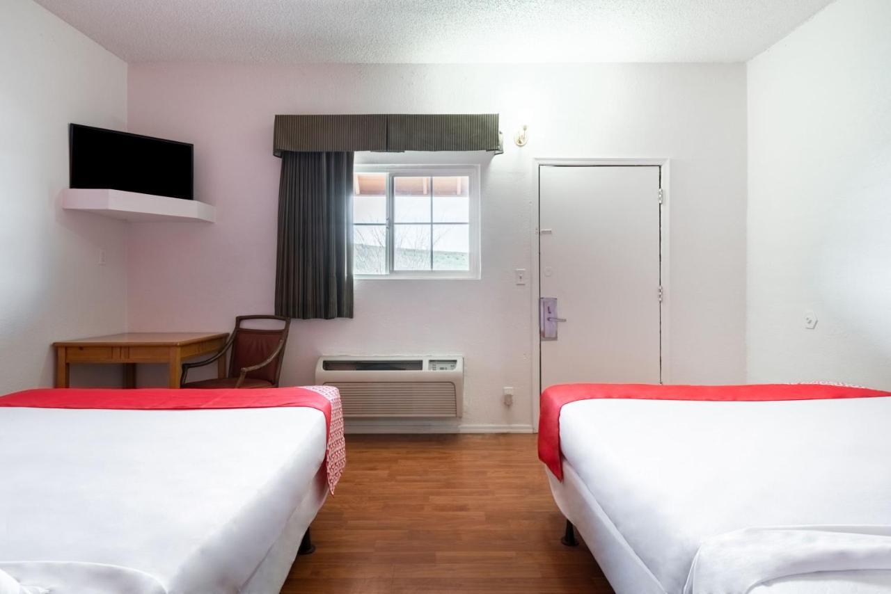 Oyo Hotel Globe / Miami Az - Highway 60 Dış mekan fotoğraf